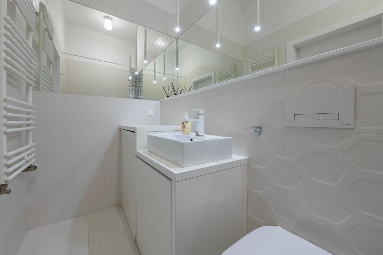 Appartement Penthouse With A View Of Lodz & Free Parking Extérieur photo